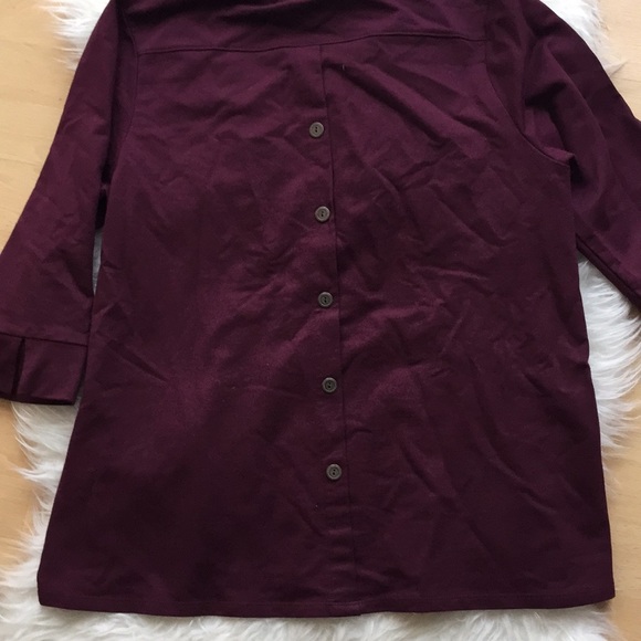 🌺 Gorgeous color BUTTON DOWN back top🌺 - Picture 6 of 6